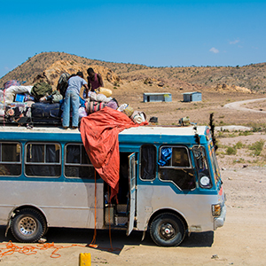 ジブチからエチオピアに向かうバス